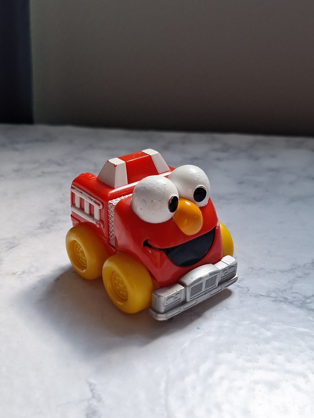 Red Elmo-Inspired Push Toy Car for Kids From Giggle And GO
